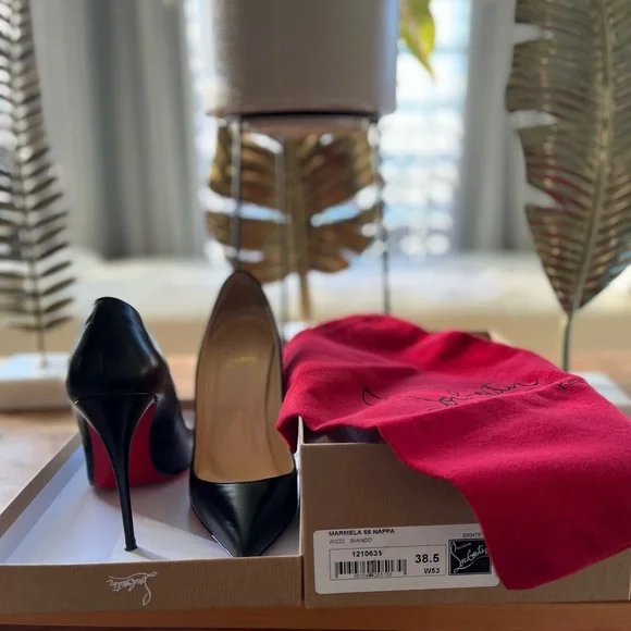 Christian Louboutin Black Pigalle Follies 100mm Leather Pumps - size 38 - Picture 9 of 10